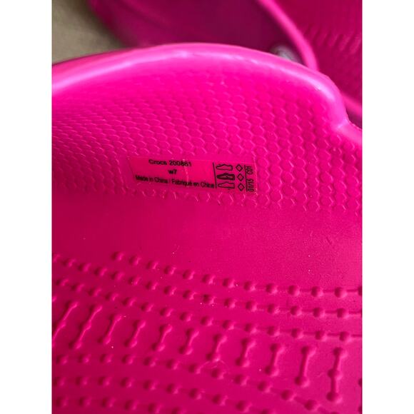 Crocs Freesail Candy Pink Clog Mule Slide | No Longer Made | Size Women's 7 EUC - Picture 8 of 9